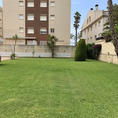 Beach Breeze & Pools * Calafell